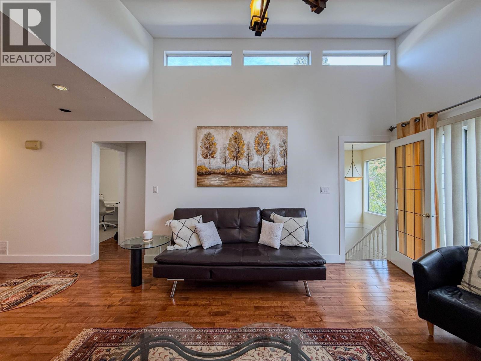 1717 Tatlow Avenue, North Vancouver, British Columbia V7P 3A1 - Photo 5 - R3065447