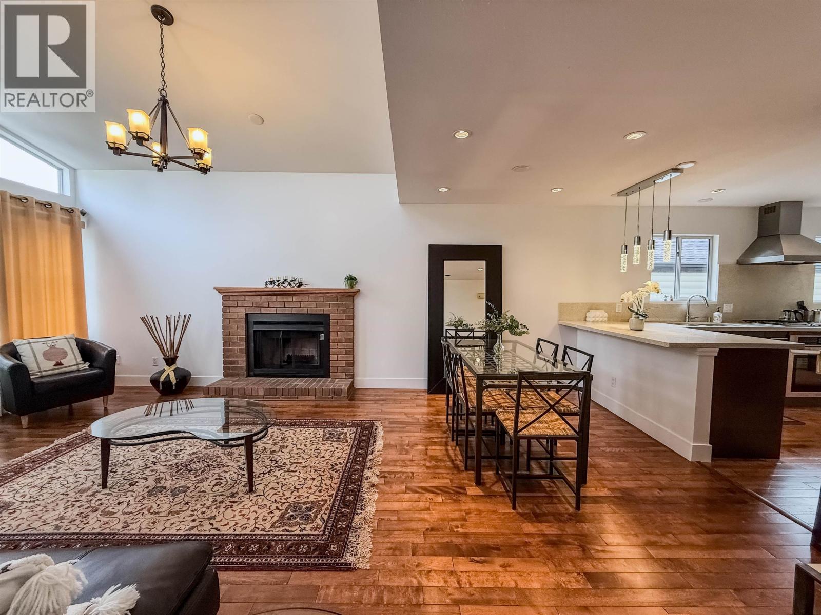 1717 Tatlow Avenue, North Vancouver, British Columbia V7P 3A1 - Photo 6 - R3065447