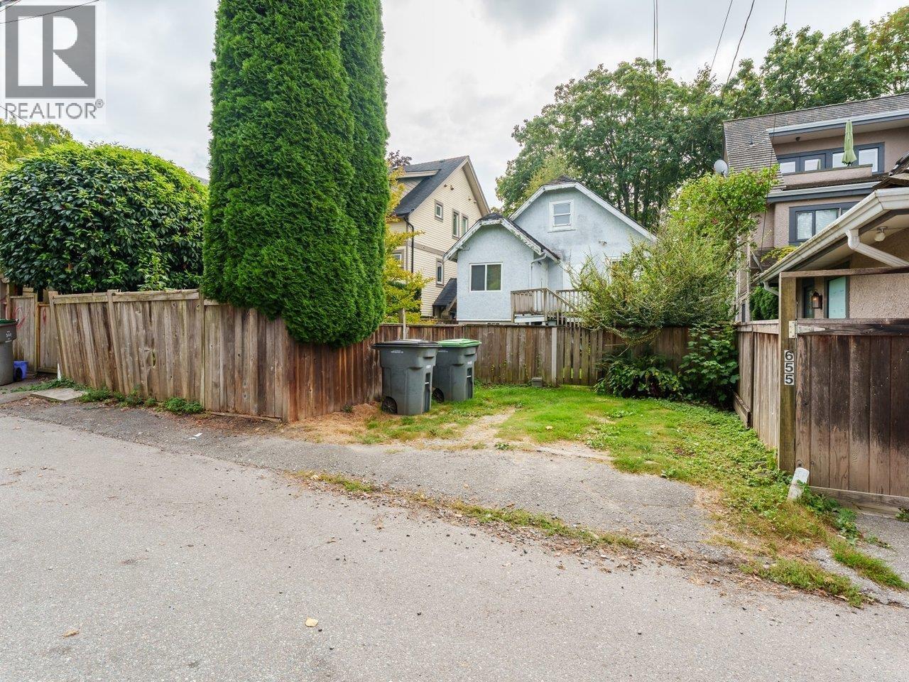 2645 W 6th Avenue, Vancouver, British Columbia V6K 1W6 - Photo 5 - R3065468