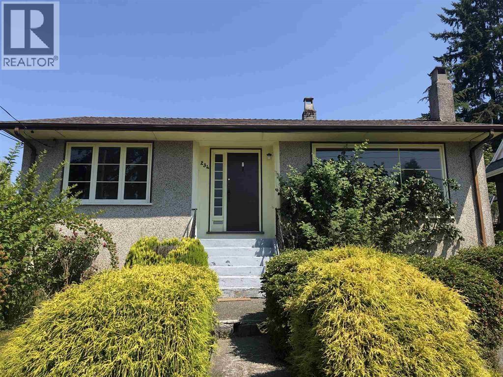 234 W St. James Road, North Vancouver, British Columbia V7N 2P3 - Photo 2 - R3065477