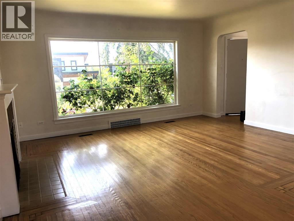 234 W St. James Road, North Vancouver, British Columbia V7N 2P3 - Photo 3 - R3065477