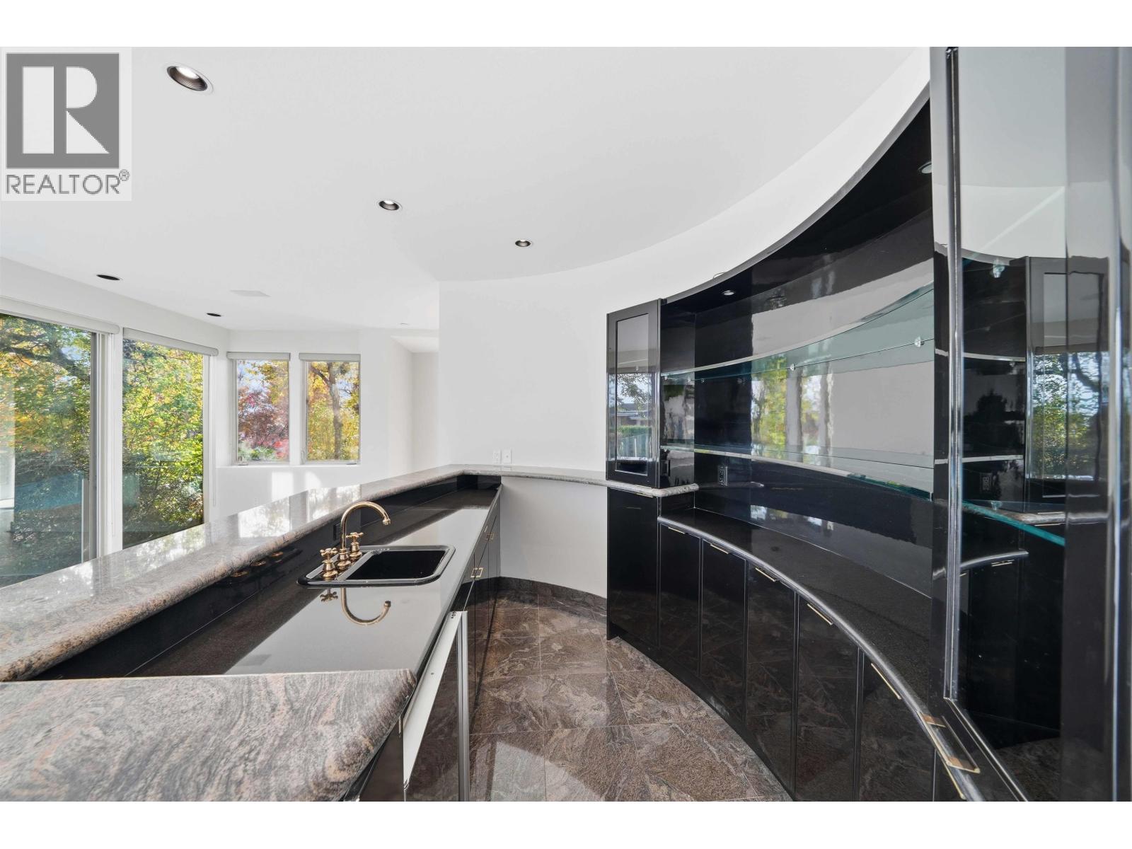 2639 Finch Hill, Vancouver, British Columbia  V7S 3H1 - Photo 36 - R3065464