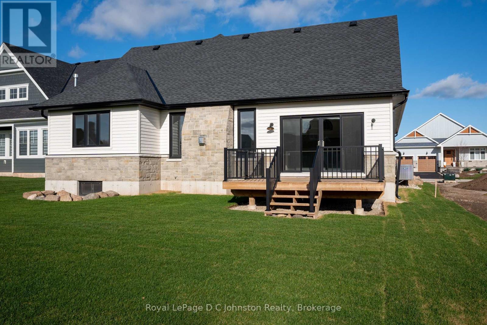 546 Algonquin Trail, Georgian Bluffs, Ontario  N0H 1S0 - Photo 27 - X12518384