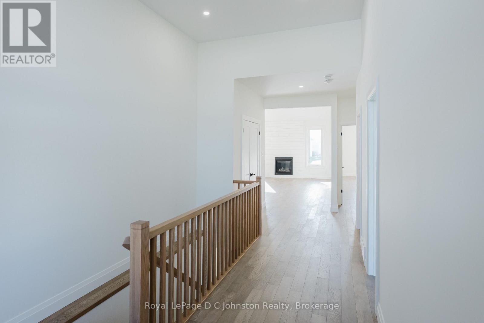 546 Algonquin Trail, Georgian Bluffs, Ontario  N0H 1S0 - Photo 8 - X12518384