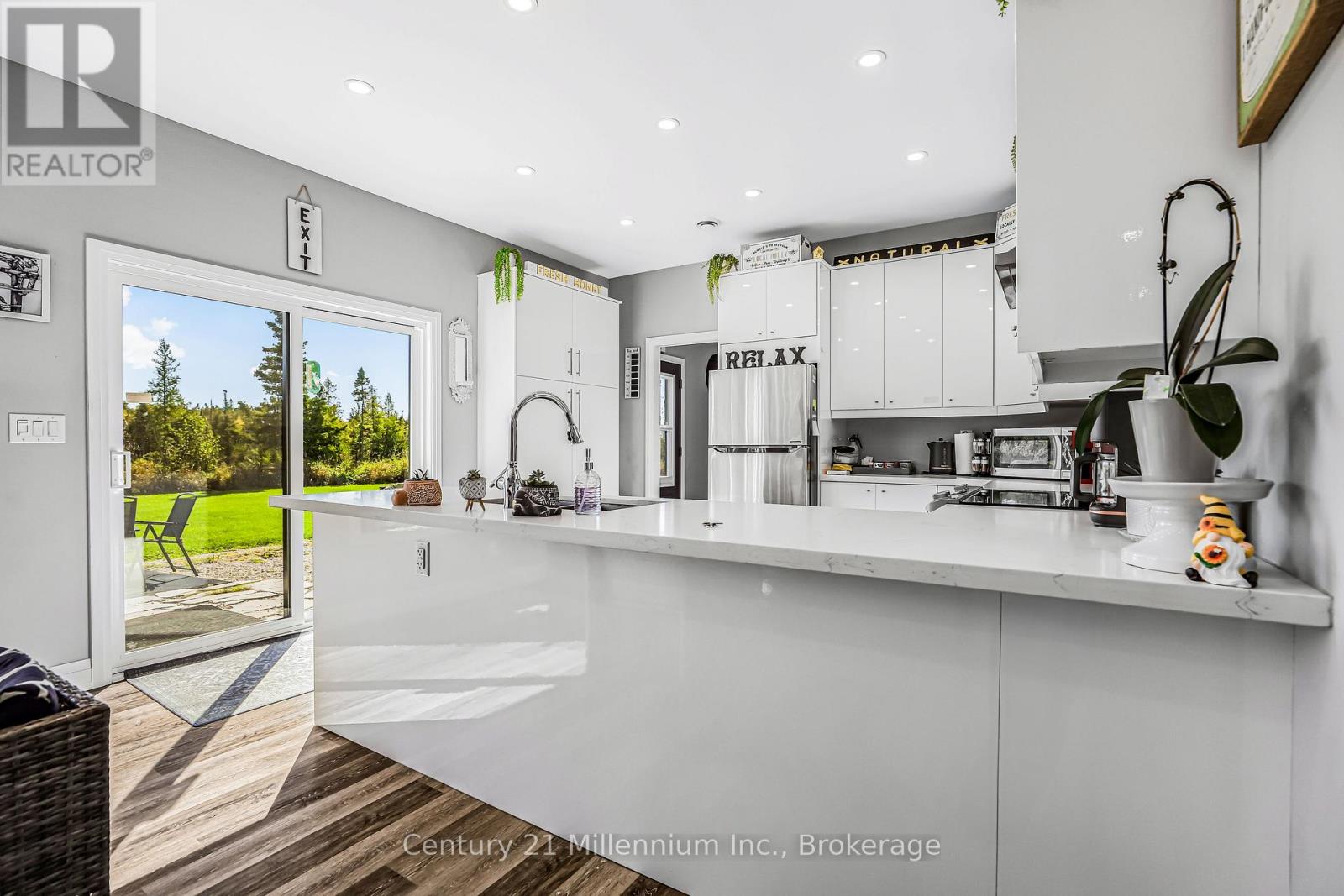 621 Lindsay  30 Road, Northern Bruce Peninsula, Ontario  N0H 1Z0 - Photo 16 - X12518386