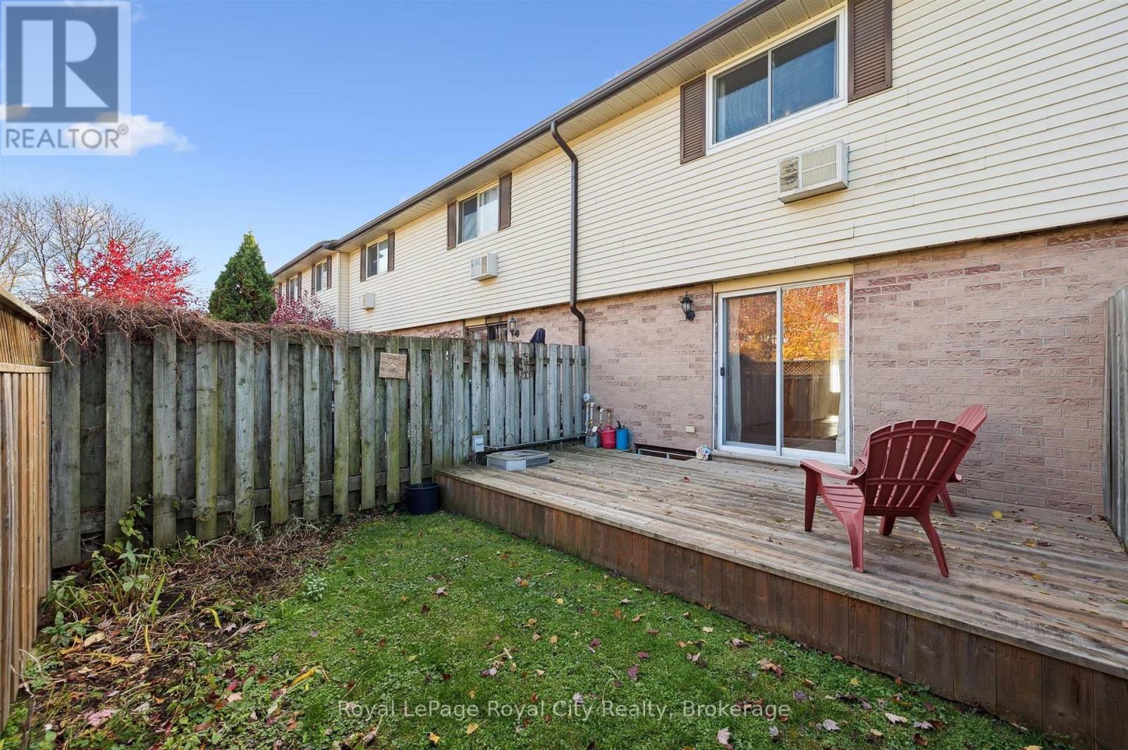 26 - 40 Silvercreek Parkway N, Guelph, Ontario  N1H 7X5 - Photo 33 - X12518424