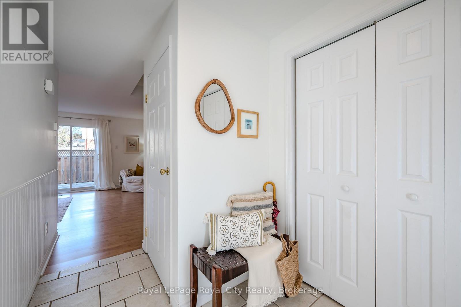 26 - 40 Silvercreek Parkway N, Guelph, Ontario  N1H 7X5 - Photo 5 - X12518424