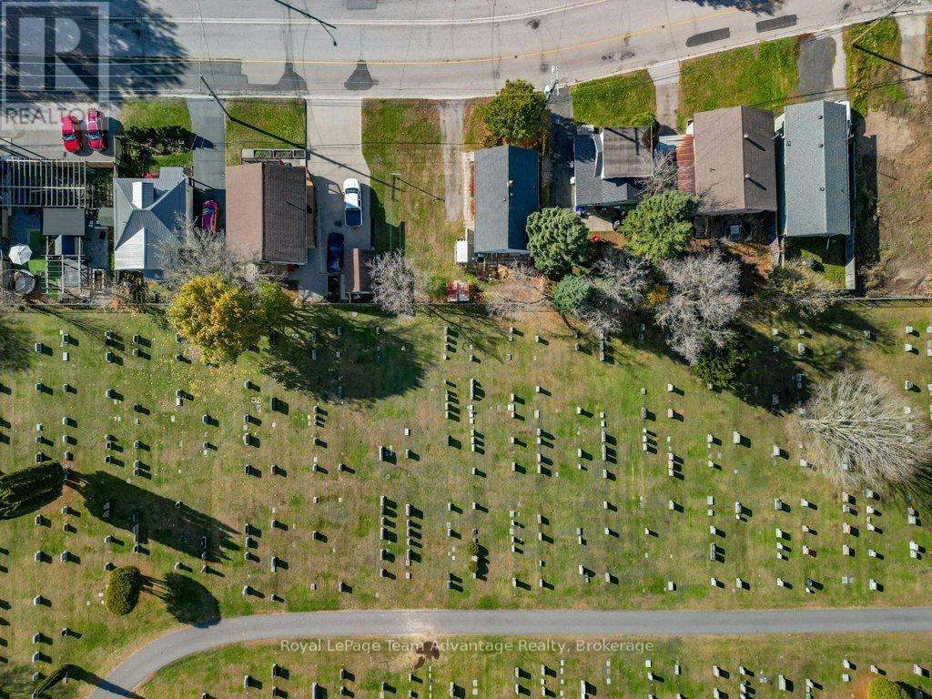 9 Hillcrest Avenue, Parry Sound, Ontario  P2A 1L5 - Photo 38 - X12518426