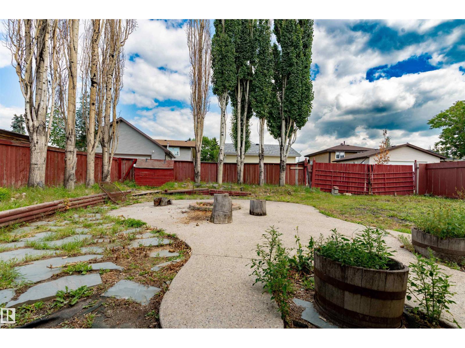 1353 39 St Nw, Edmonton, Alberta  T6L 2M6 - Photo 21 - E4464946