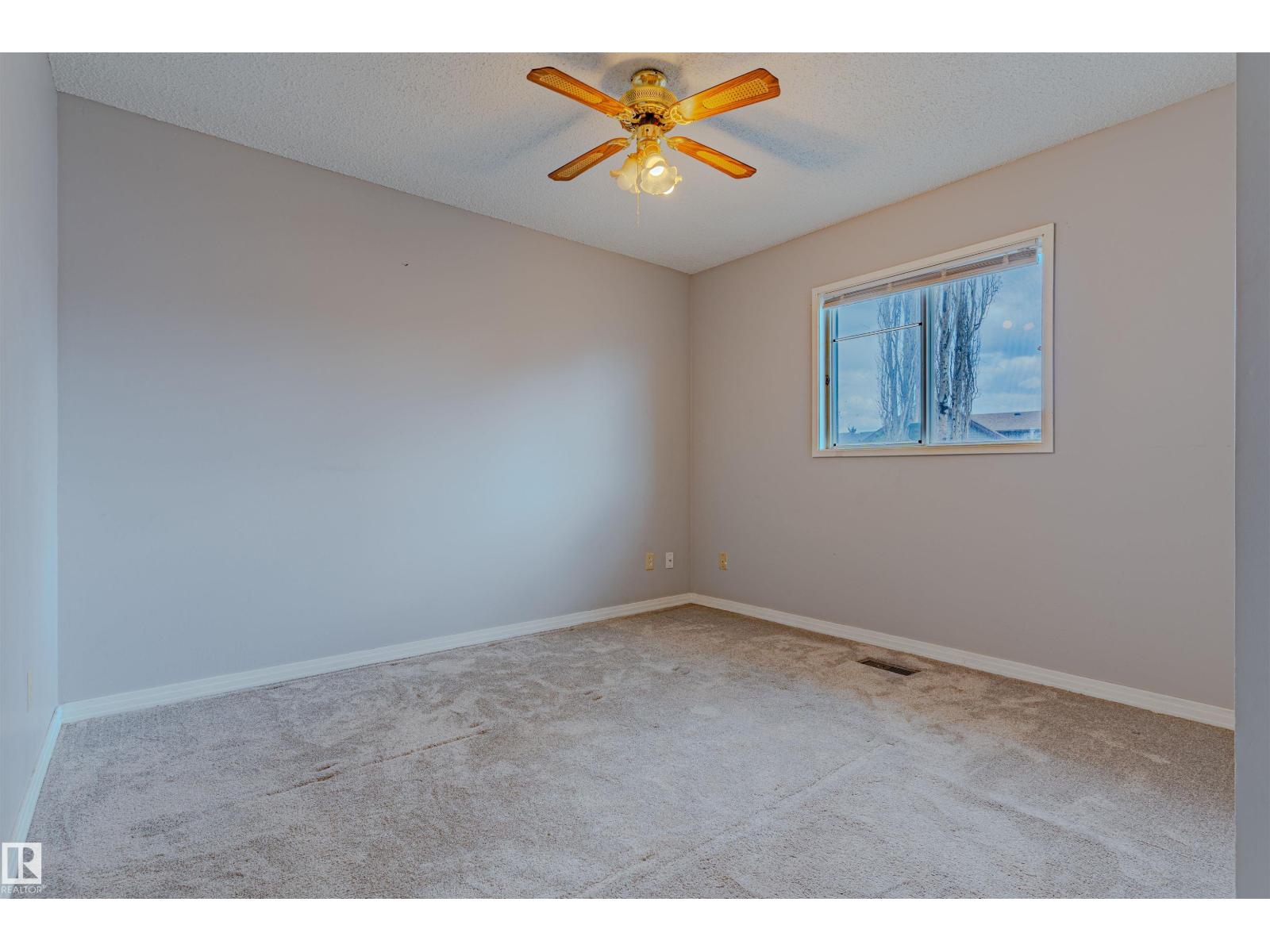 1353 39 St Nw, Edmonton, Alberta  T6L 2M6 - Photo 7 - E4464946