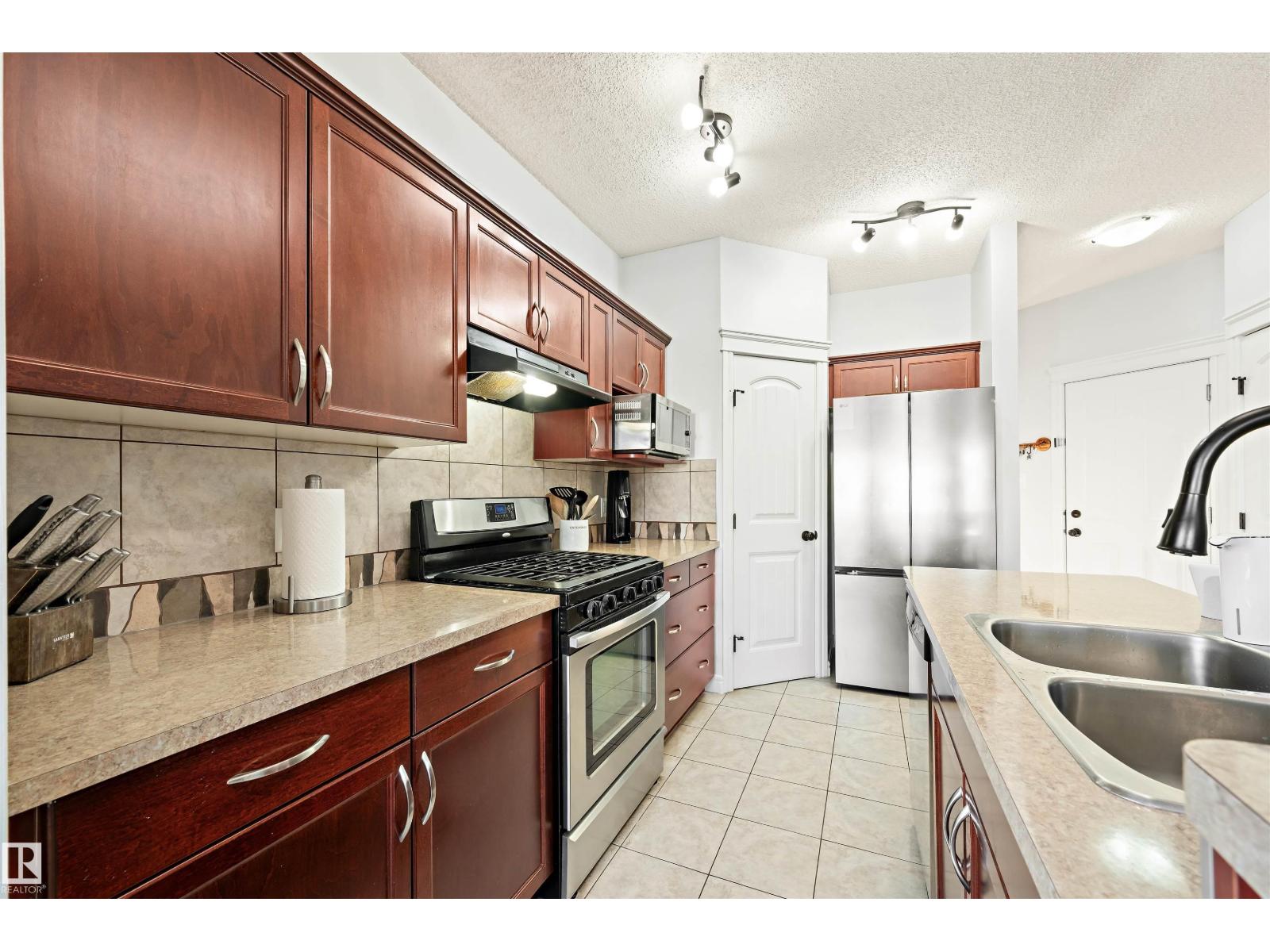 11412 14 Av Sw, Edmonton, Alberta  T6W 0J6 - Photo 4 - E4464947