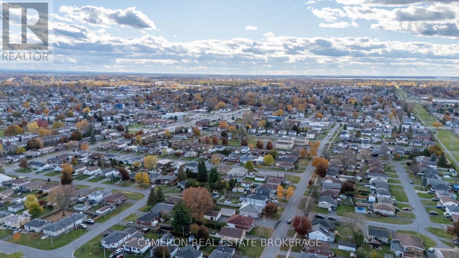 262 Sunnyside Avenue, Cornwall, Ontario  K6H 3E4 - Photo 32 - X12518304