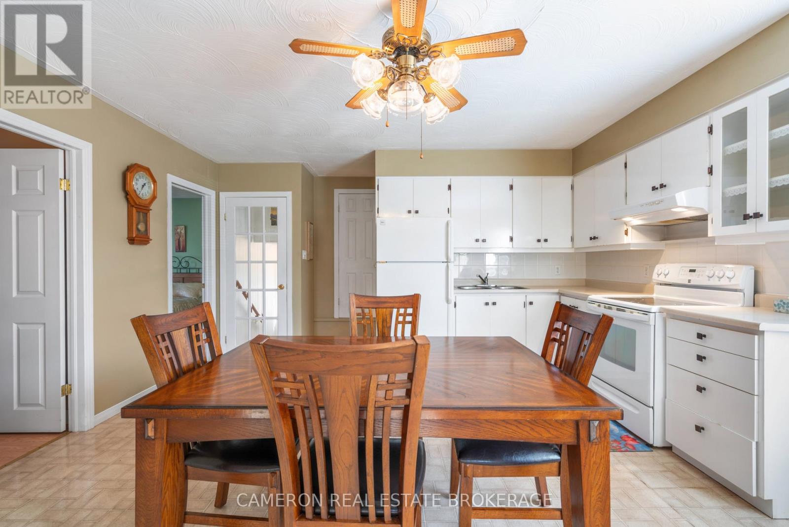 262 Sunnyside Avenue, Cornwall, Ontario  K6H 3E4 - Photo 8 - X12518304