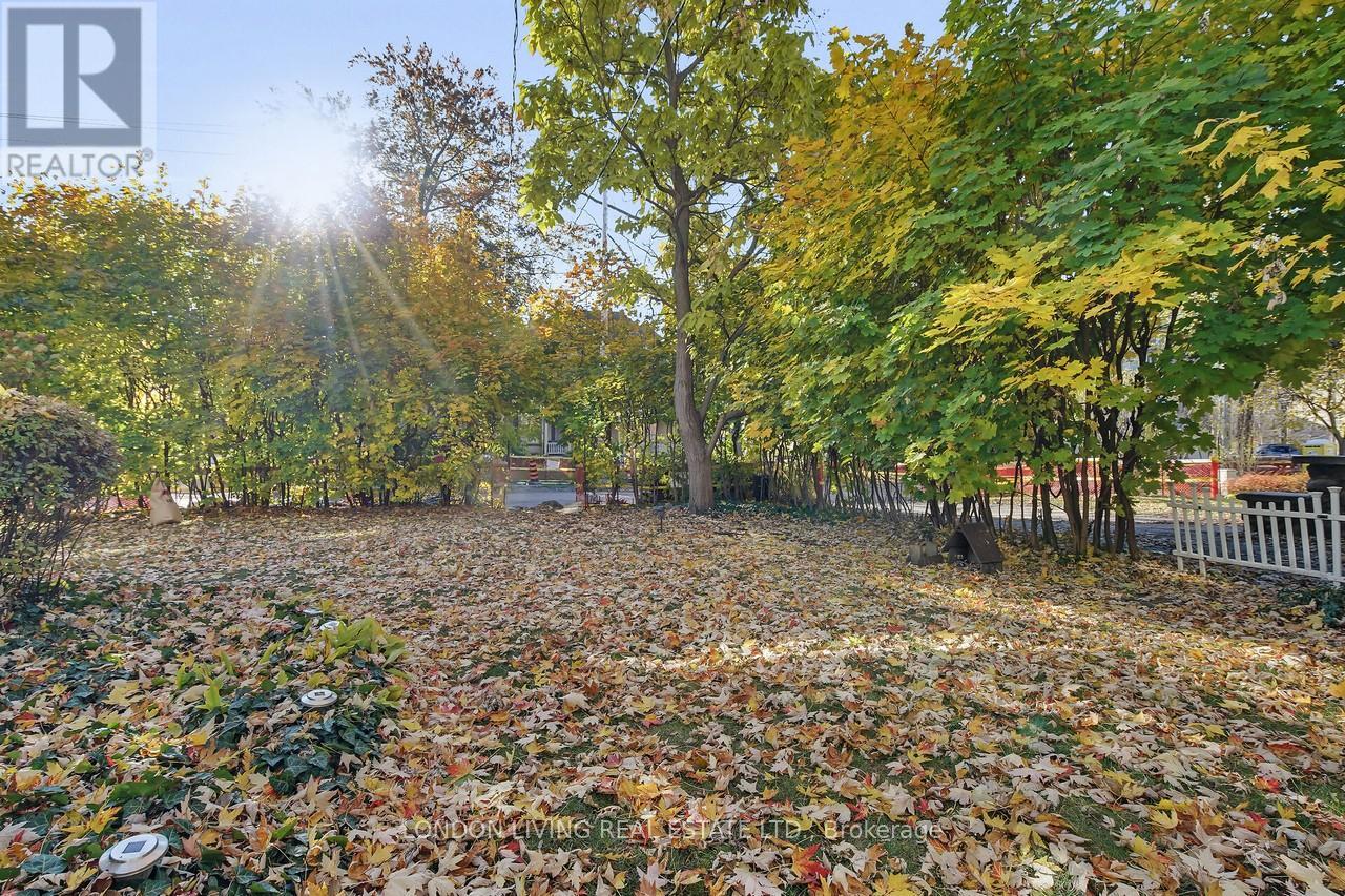 3 - 49 Ridout Street S, London South, Ontario  N6C 3W8 - Photo 26 - X12511346