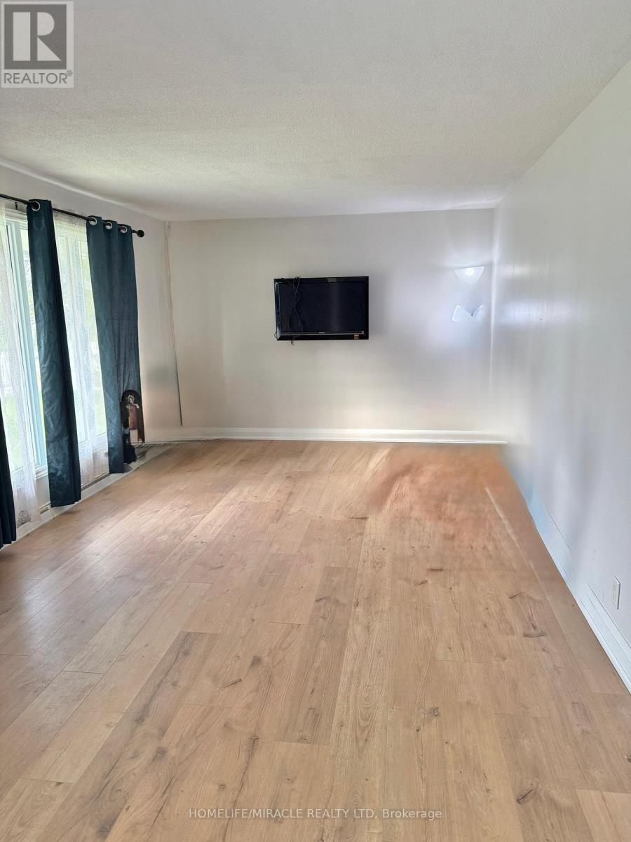 364 Brousseau Avenue, Timmins, Ontario  P4N 5Z1 - Photo 4 - T12325272