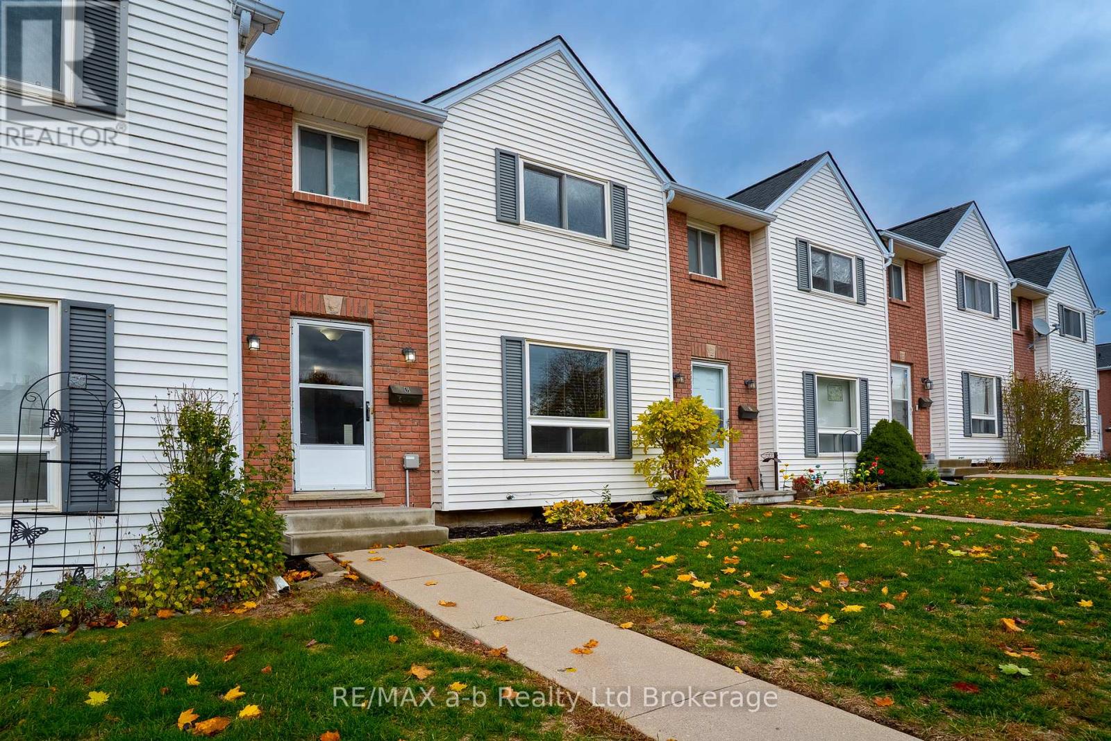 6 - 380 Quarter Town Line, Tillsonburg, Ontario  N4G 5L5 - Photo 3 - X12518328