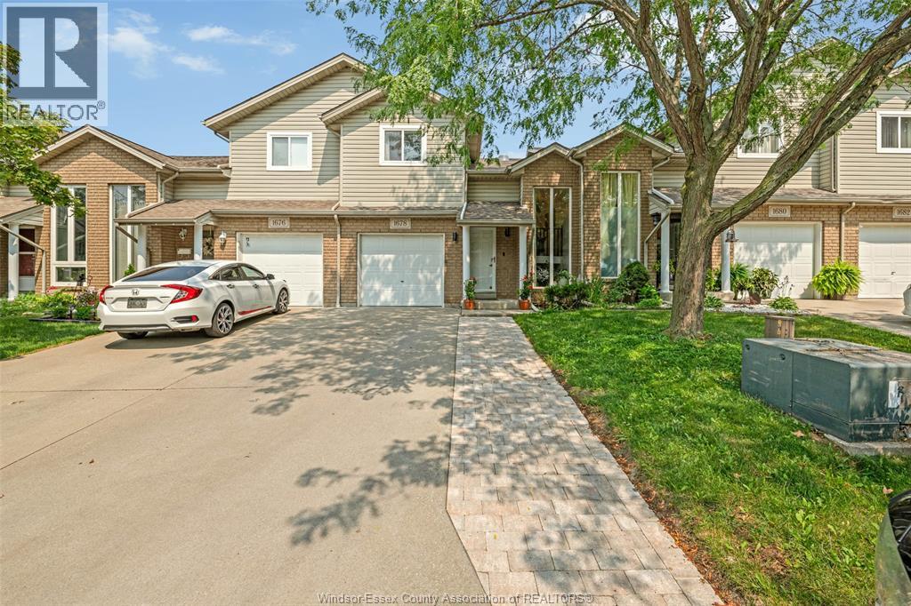 1678 Fieldcrest, Tecumseh, Ontario N8N 4Z8 - Photo 2 - 25028253