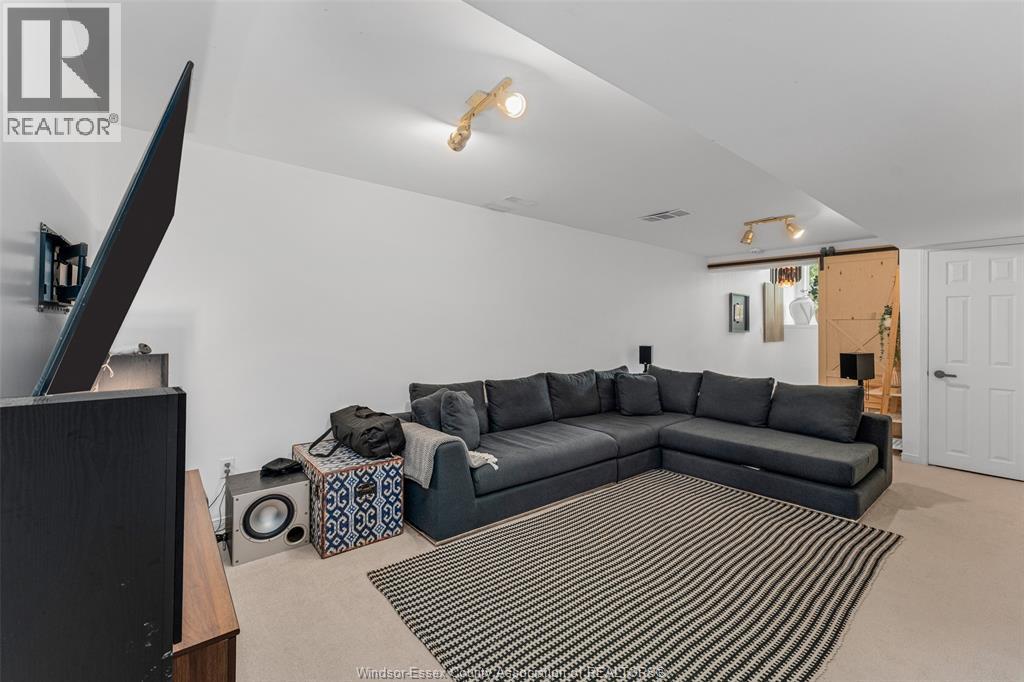 1678 Fieldcrest, Tecumseh, Ontario N8N 4Z8 - Photo 23 - 25028253