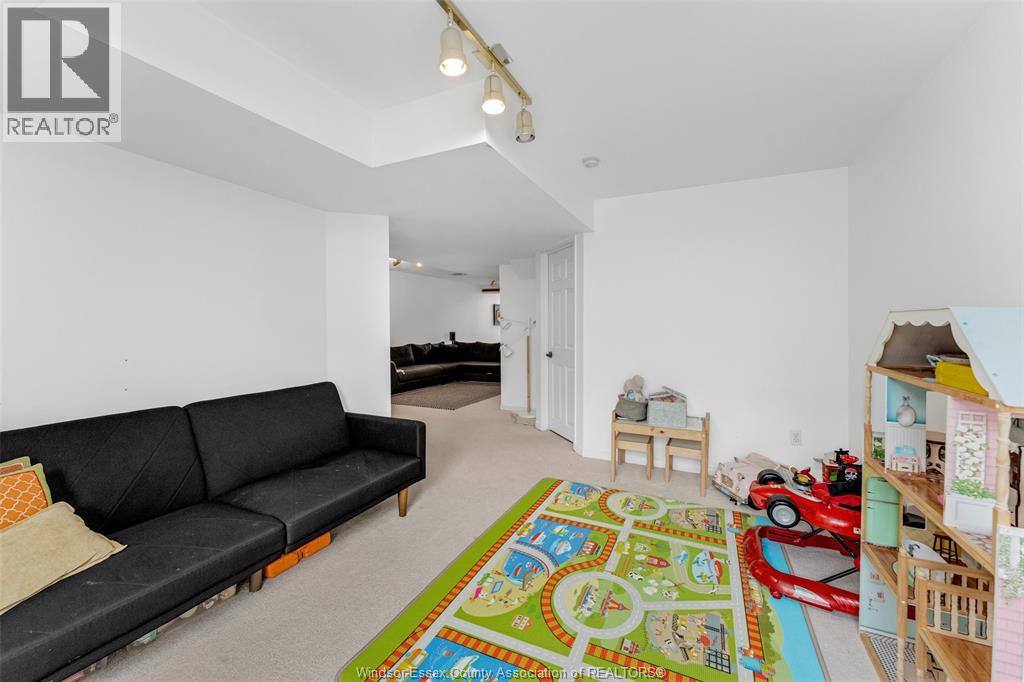 1678 Fieldcrest, Tecumseh, Ontario N8N 4Z8 - Photo 26 - 25028253