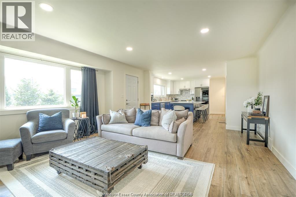 2512 Cadillac, Windsor, Ontario N8W 3Y6 - Photo 2 - 25028245