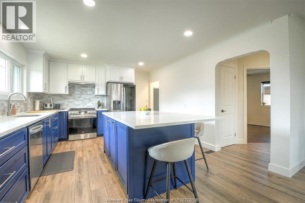 2512 Cadillac, Windsor, Ontario N8W 3Y6 - Photo 3 - 25028245