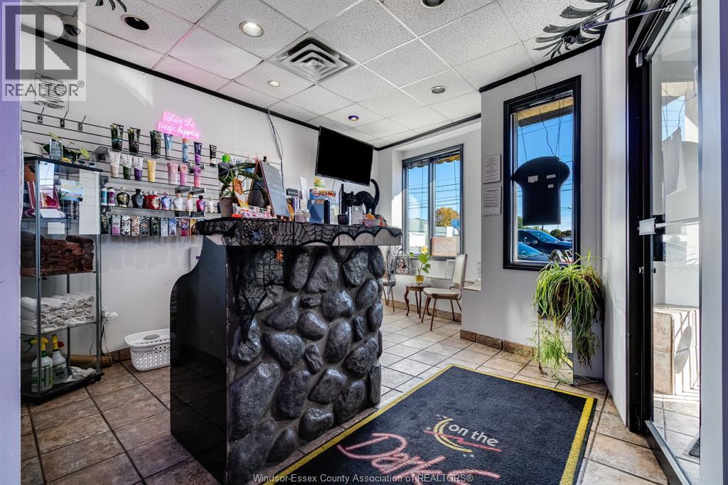 4756 Tecumseh Road, Windsor, Ontario N8T 1B7 - Photo 15 - 25028189