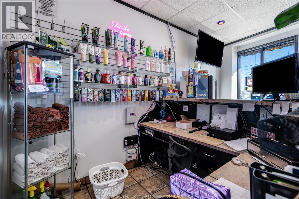 4756 Tecumseh Road, Windsor, Ontario N8T 1B7 - Photo 16 - 25028189