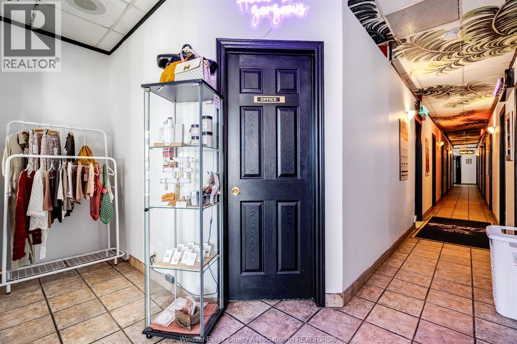 4756 Tecumseh Road, Windsor, Ontario N8T 1B7 - Photo 20 - 25028189