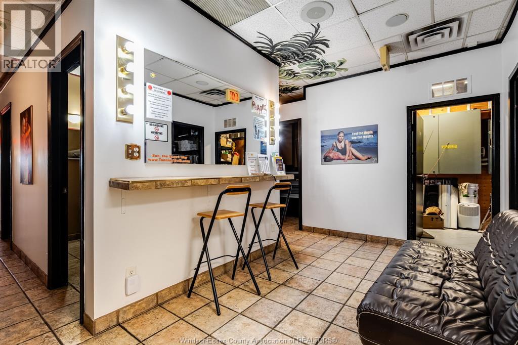 4756 Tecumseh Road, Windsor, Ontario N8T 1B7 - Photo 31 - 25028189