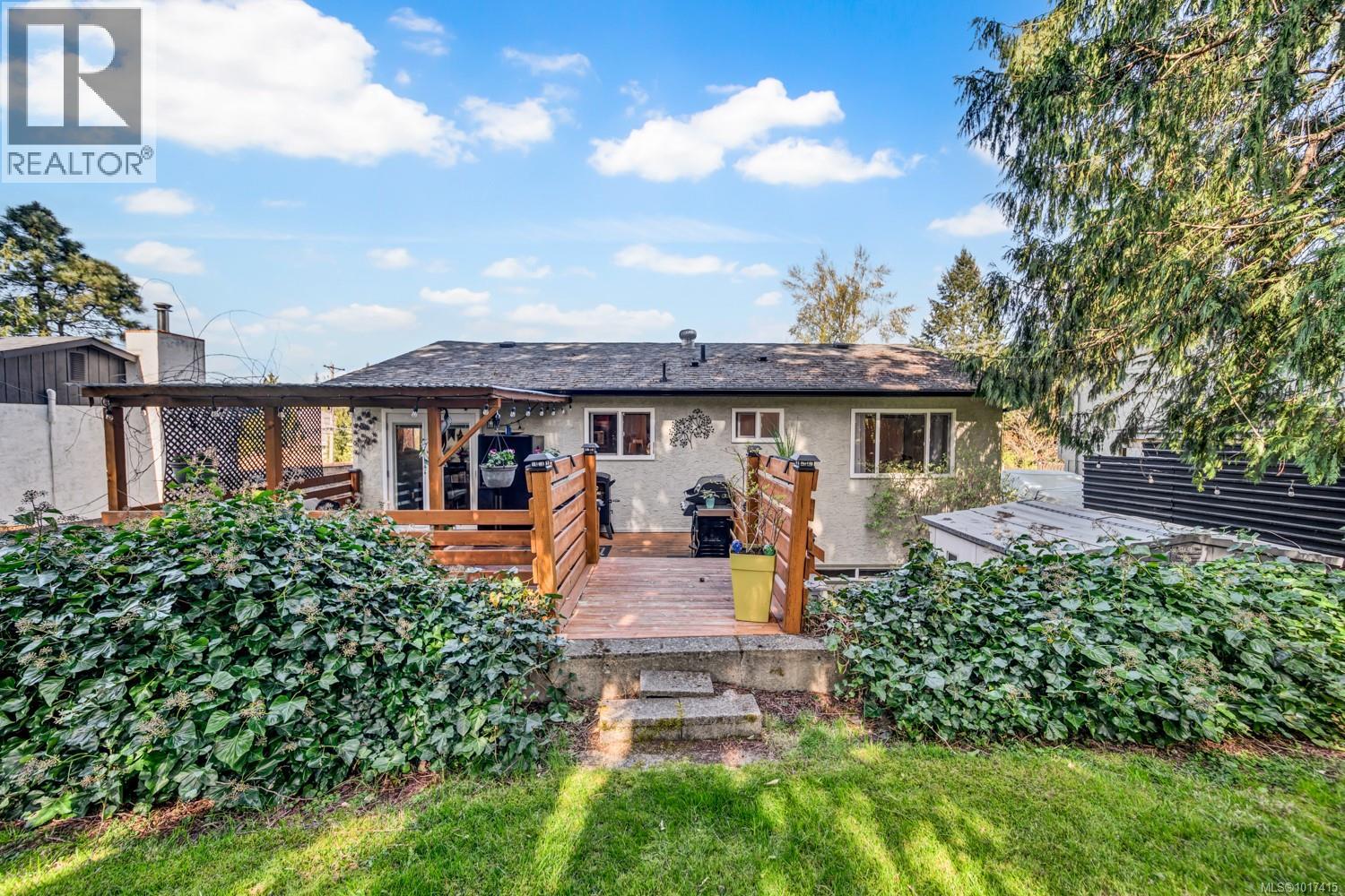 1208 Cloke Rd, Ladysmith, British Columbia  V9G 1P8 - Photo 2 - 1017415