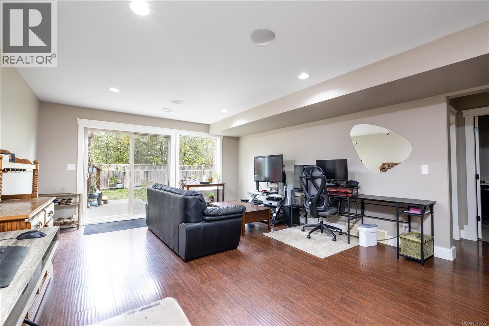 2644 Kendal Ave, Cumberland, British Columbia V0R 1S0 - Photo 23 - 1018932