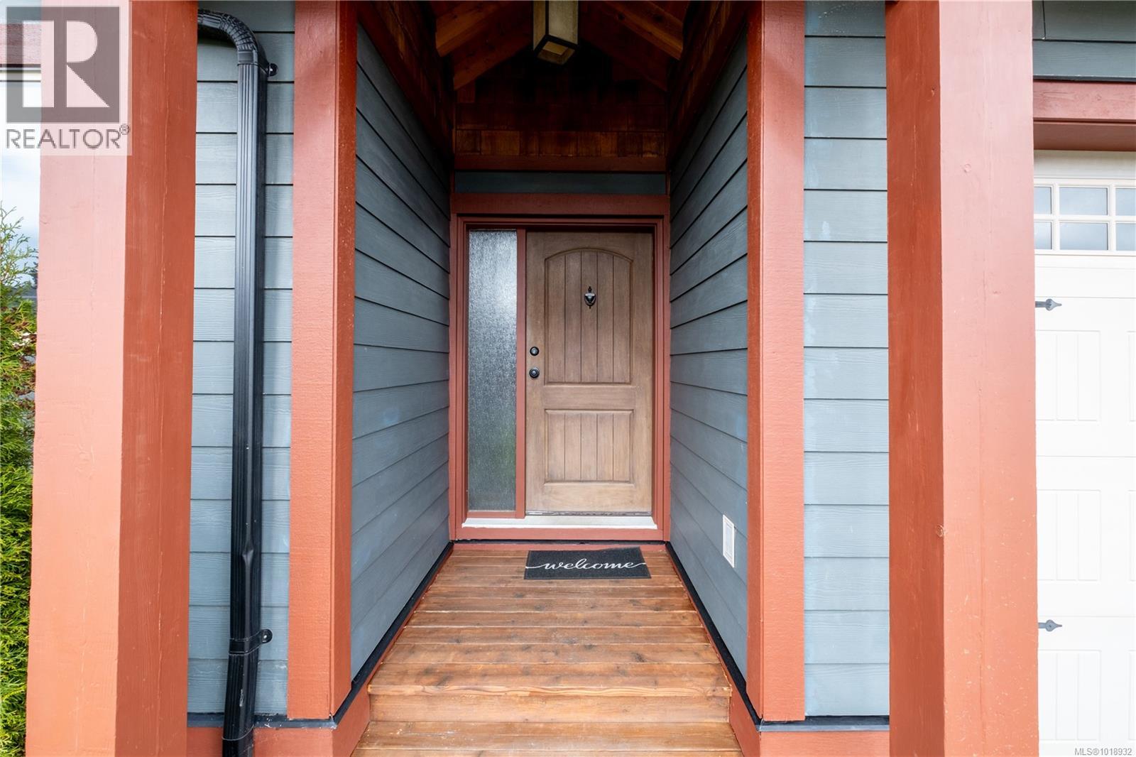 2644 Kendal Ave, Cumberland, British Columbia V0R 1S0 - Photo 2 - 1018932