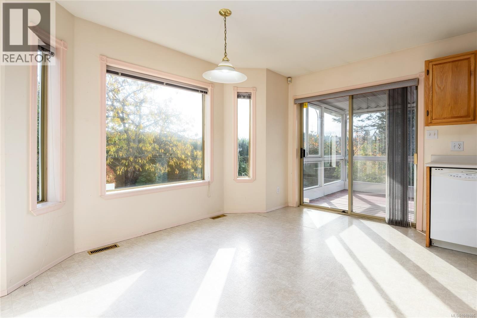 2475 Valley View Dr, Courtenay, British Columbia  V9N 8S5 - Photo 6 - 1018986