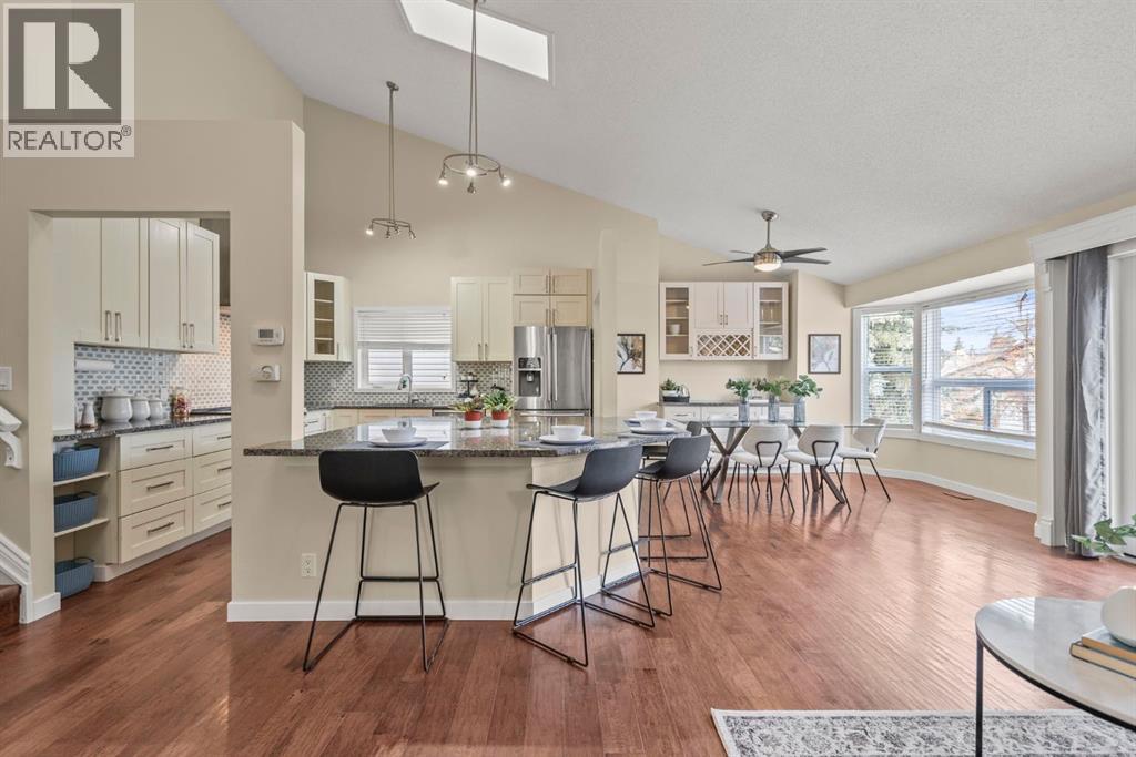 132 Deersaxon Circle Se, Calgary, Alberta  T2R 6R5 - Photo 4 - A2265059