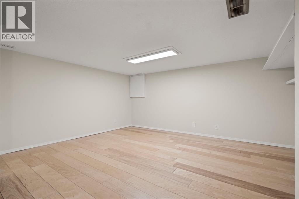 132 Deersaxon Circle Se, Calgary, Alberta  T2R 6R5 - Photo 35 - A2265059