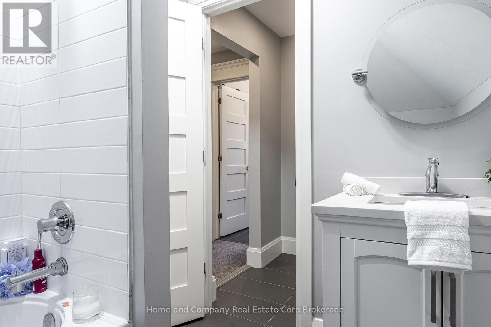 137 Water Street, Stratford, Ontario  N5A 3C3 - Photo 39 - X12487792