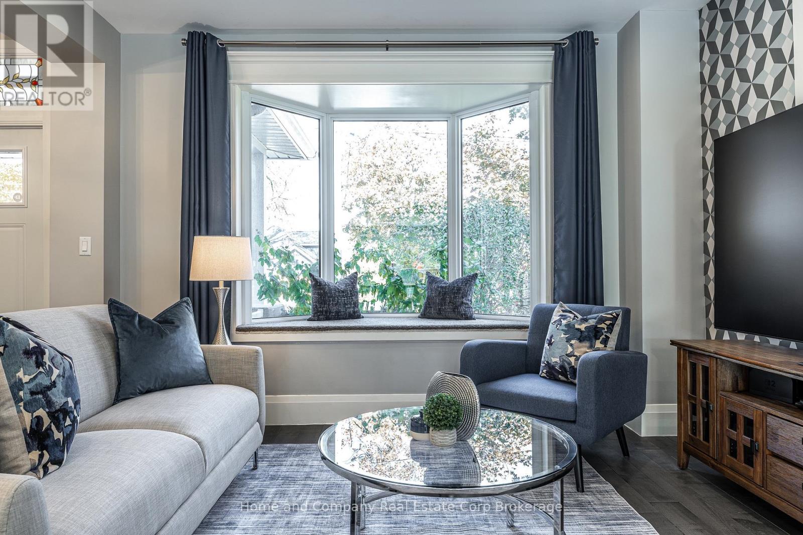 137 Water Street, Stratford, Ontario  N5A 3C3 - Photo 5 - X12487792