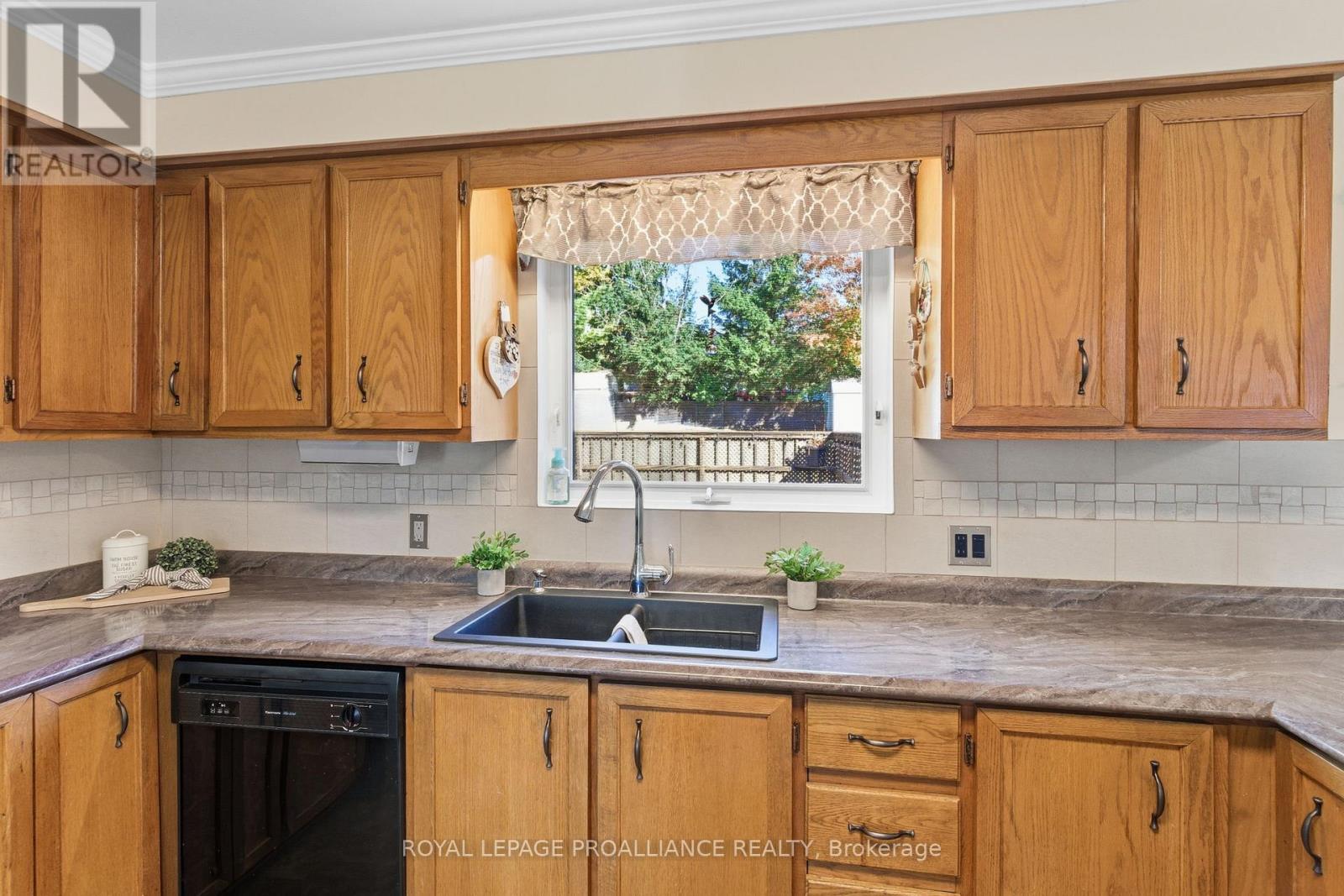 28 Percy Street, Cramahe, Ontario  K0K 1S0 - Photo 14 - X12469239