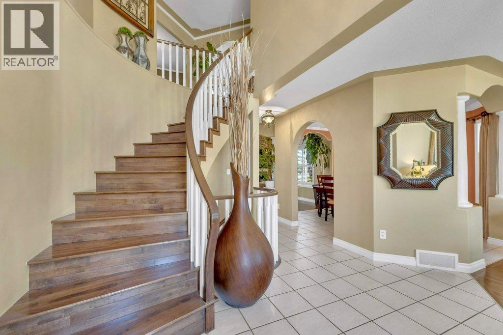 40 Drever Close, Red Deer, Alberta  T4R 2N6 - Photo 4 - A2250946