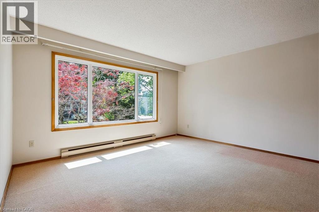 49 Head Street, Oakville, Ontario L6K 1L4 - Photo 5 - 40776980