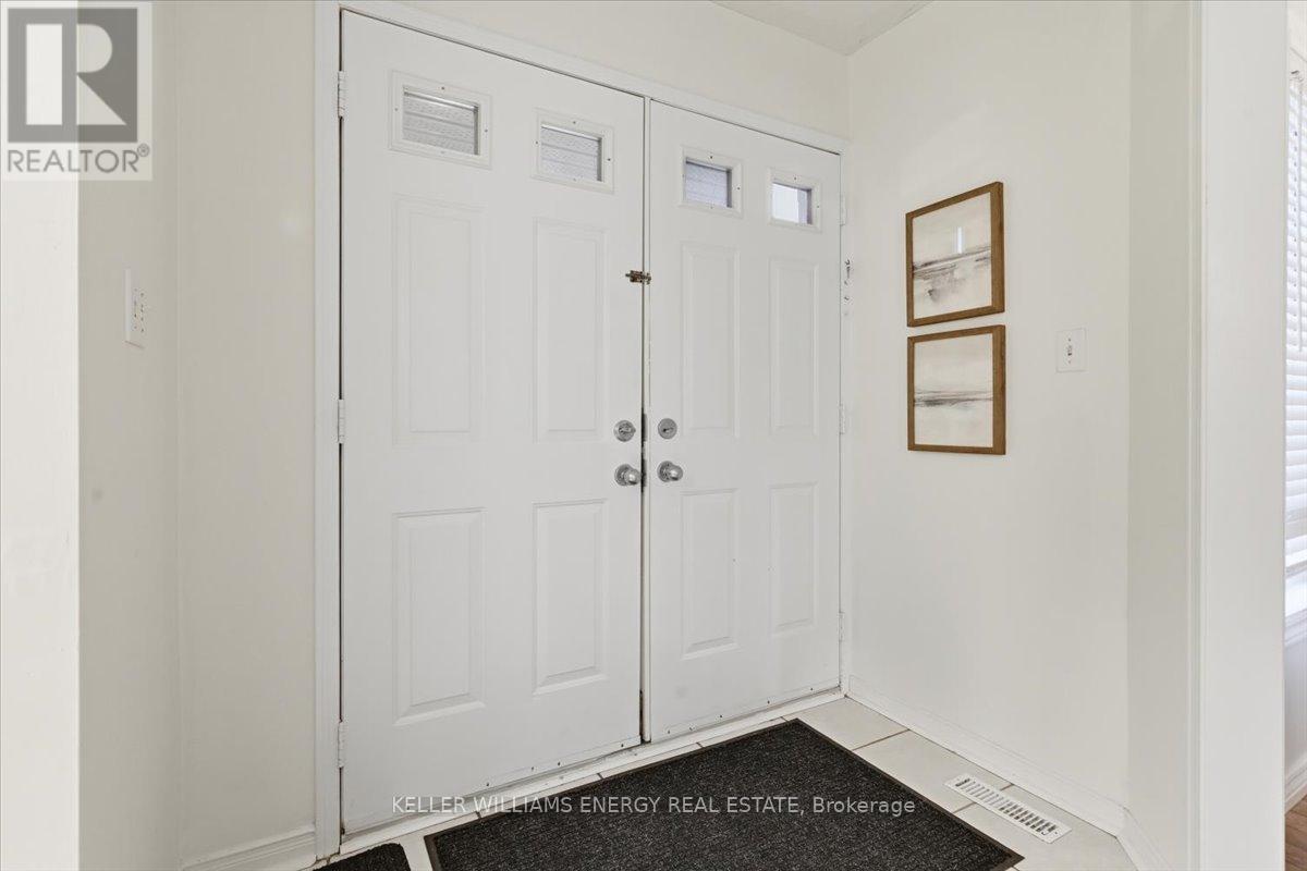 96 John Walter Crescent, Clarington, Ontario L1E 2W8 - Photo 6 - E12518672