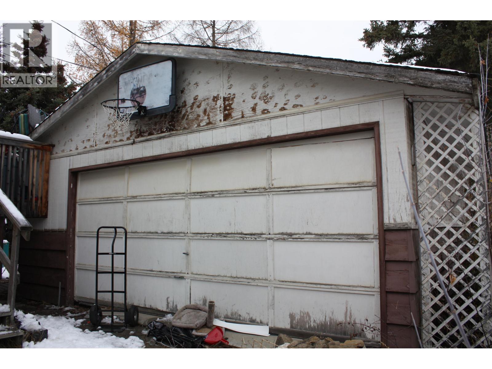 8232 98 Avenue, Fort St. John, British Columbia  V1J 1P5 - Photo 2 - R3065463