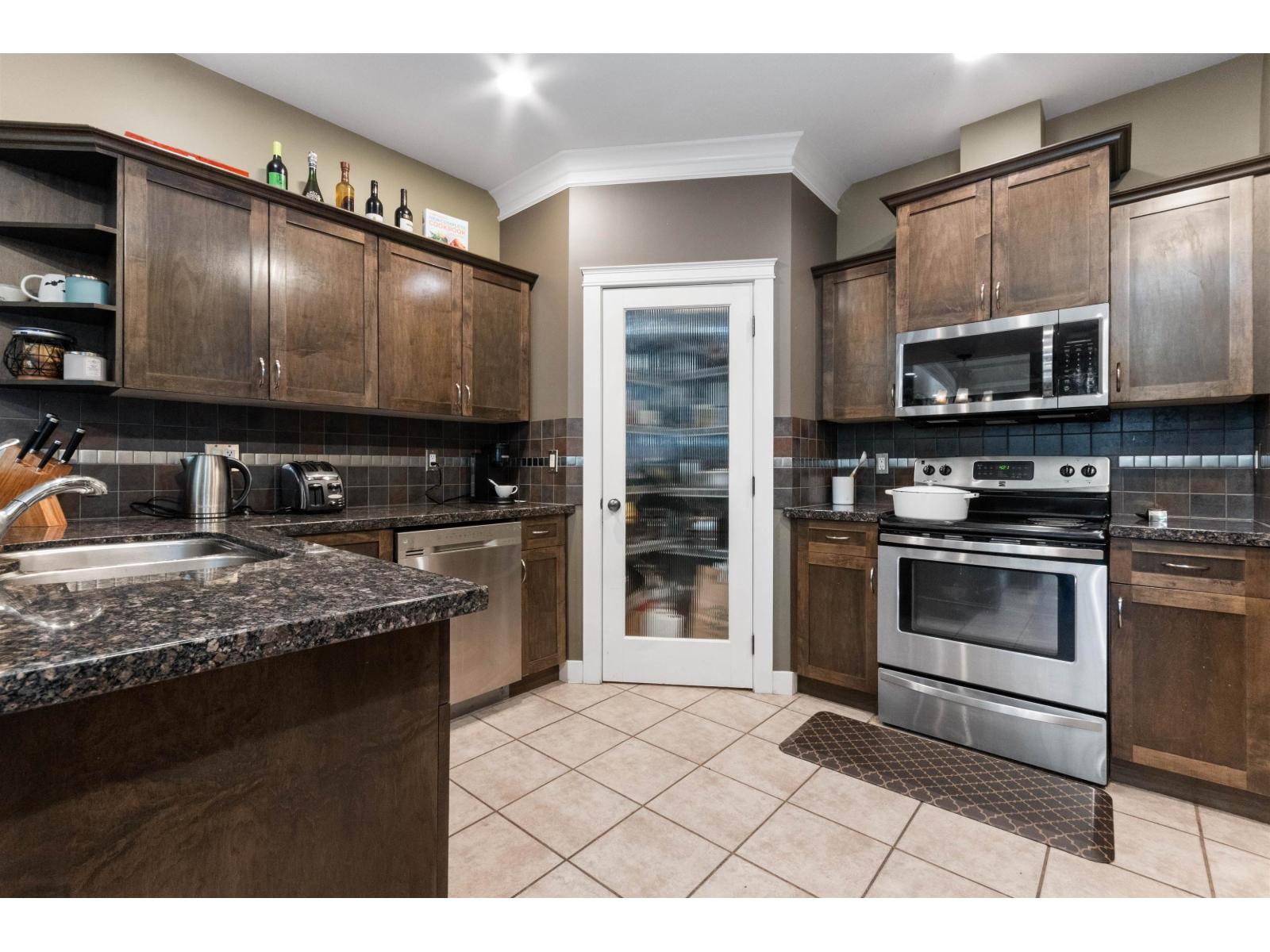 5883 Garrison Boulevard, Garrison Crossing, Chilliwack, British Columbia  V2R 5X8 - Photo 15 - R3064968