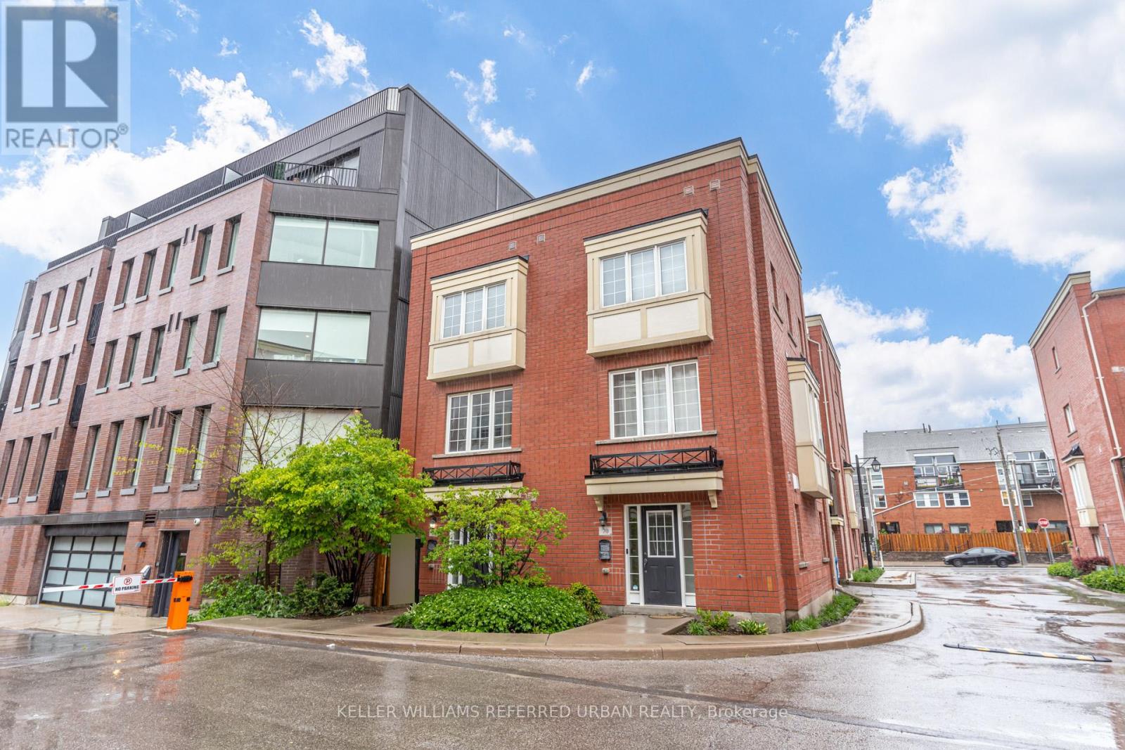 68 RAFFEIX LANE, Toronto, Ontario