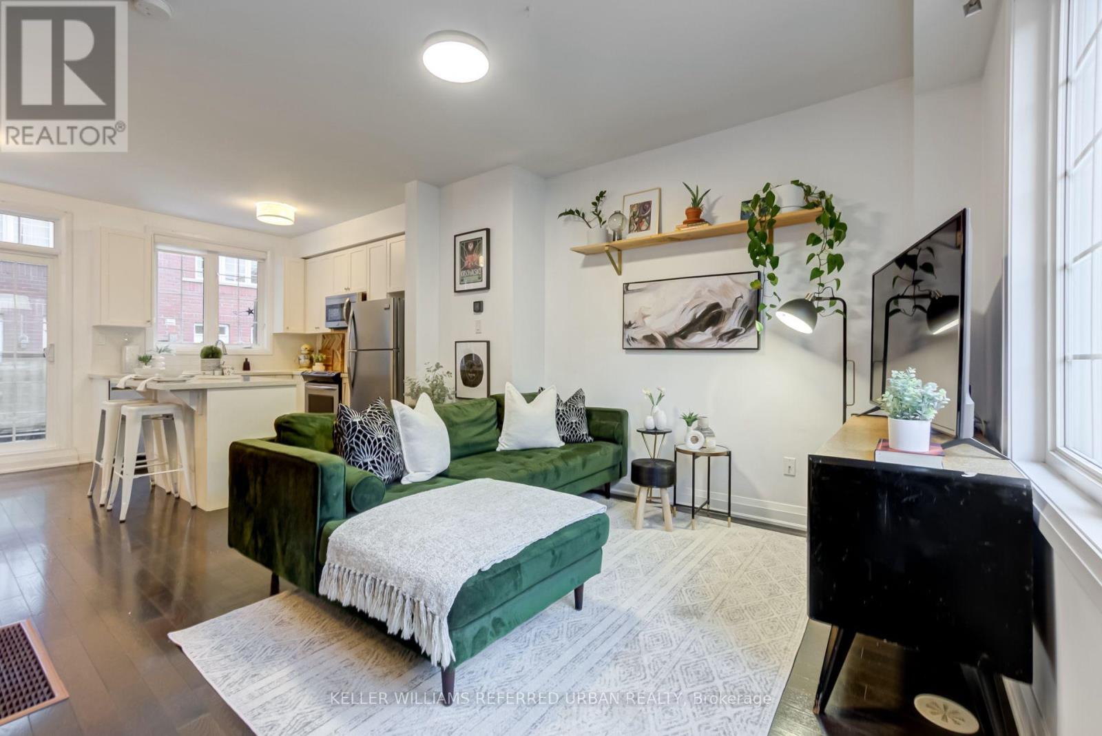 68 Raffeix Lane, Toronto, Ontario M5A 3P1 - Photo 17 - C12518288