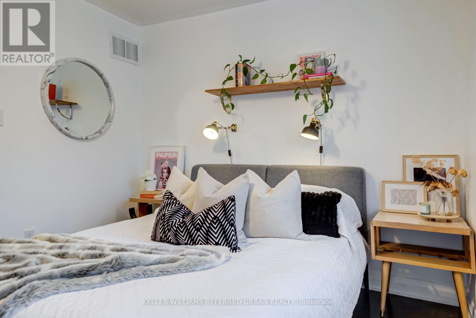 68 Raffeix Lane, Toronto, Ontario M5A 3P1 - Photo 22 - C12518288