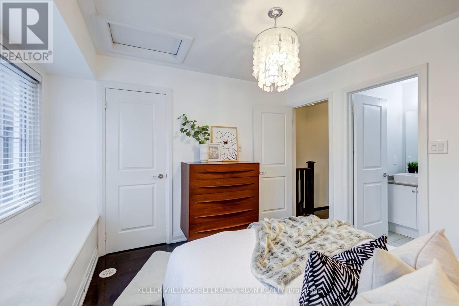 68 Raffeix Lane, Toronto, Ontario M5A 3P1 - Photo 26 - C12518288