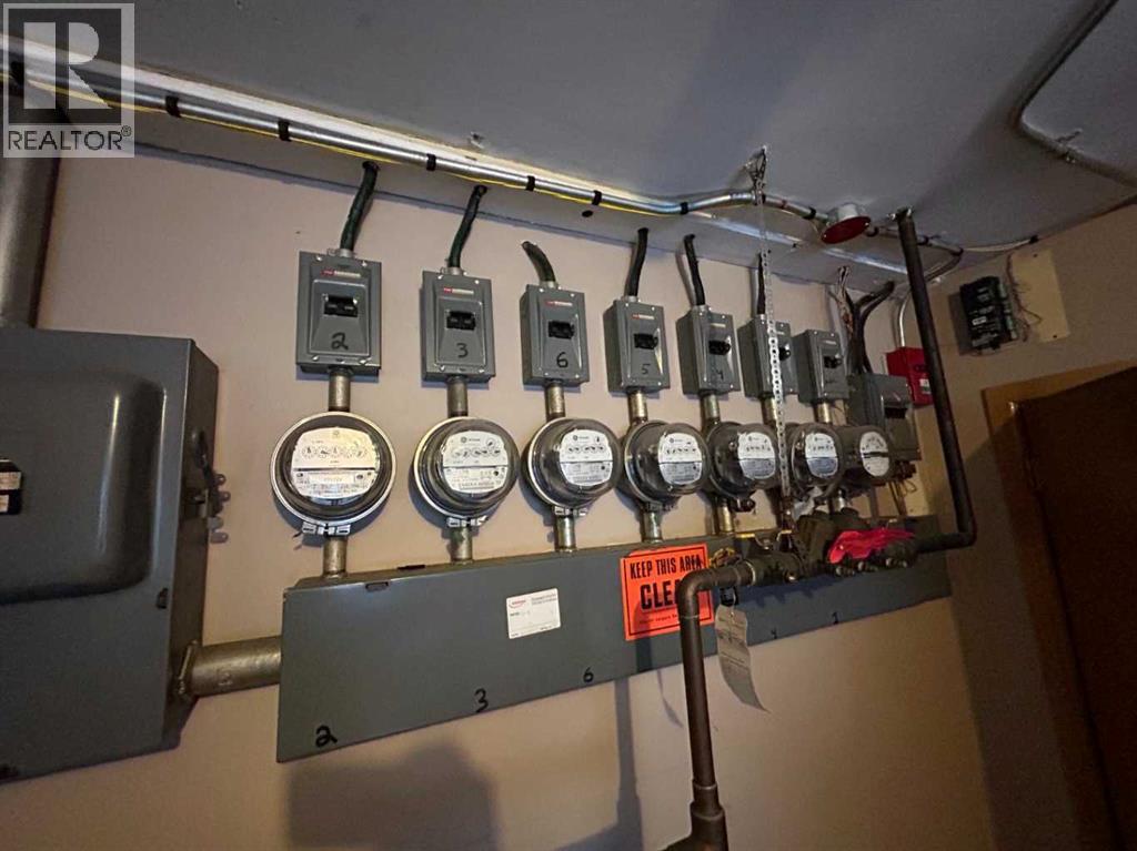 2712/2716 Brentwood Boulevard Nw, Calgary, Alberta  T2L 1J4 - Photo 10 - A2249481