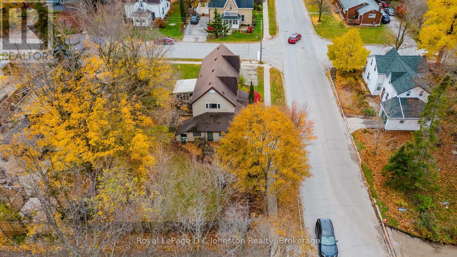 643 Elgin Street, Saugeen Shores, Ontario  N0H 2C0 - Photo 10 - X12518346