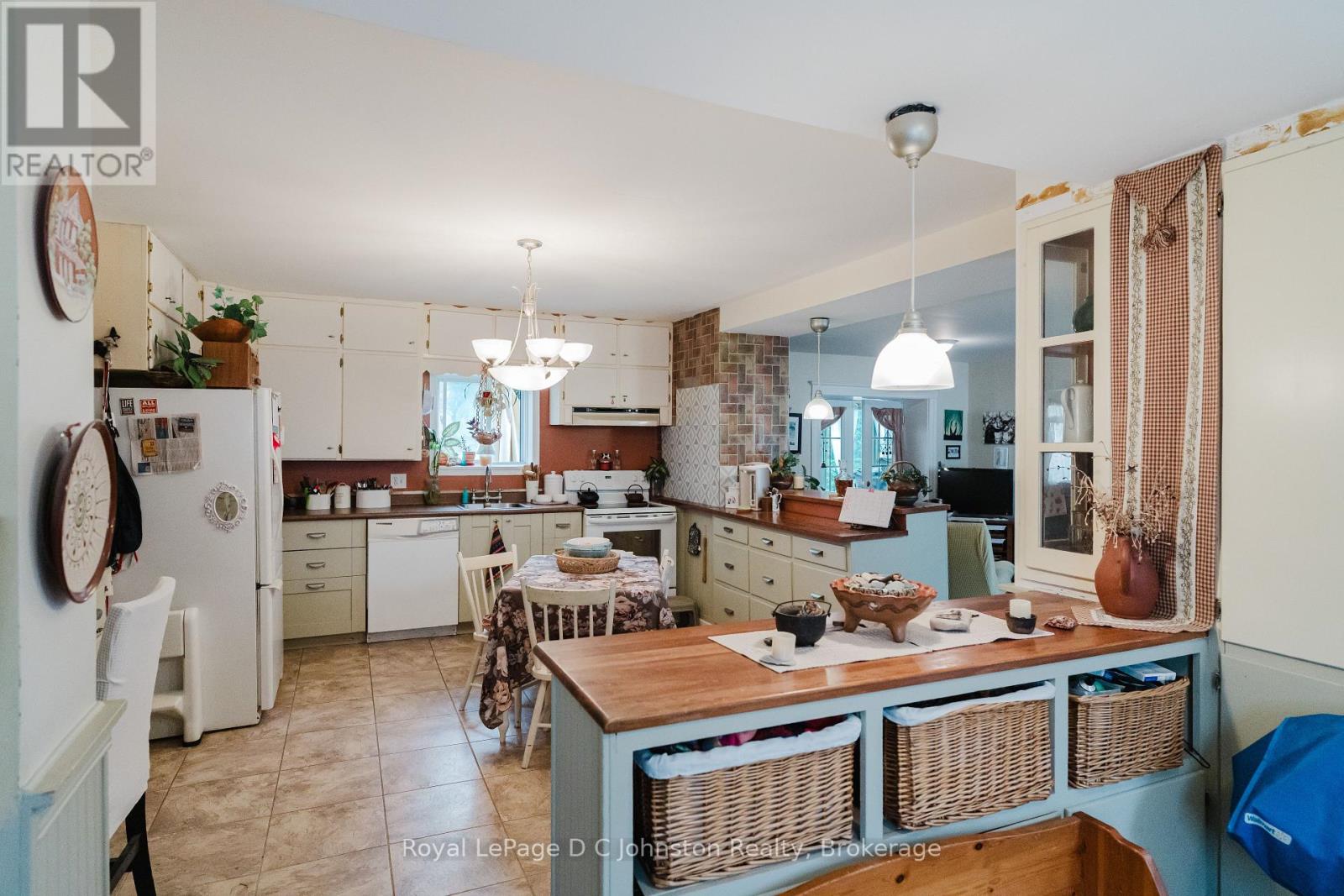 643 Elgin Street, Saugeen Shores, Ontario  N0H 2C0 - Photo 11 - X12518346